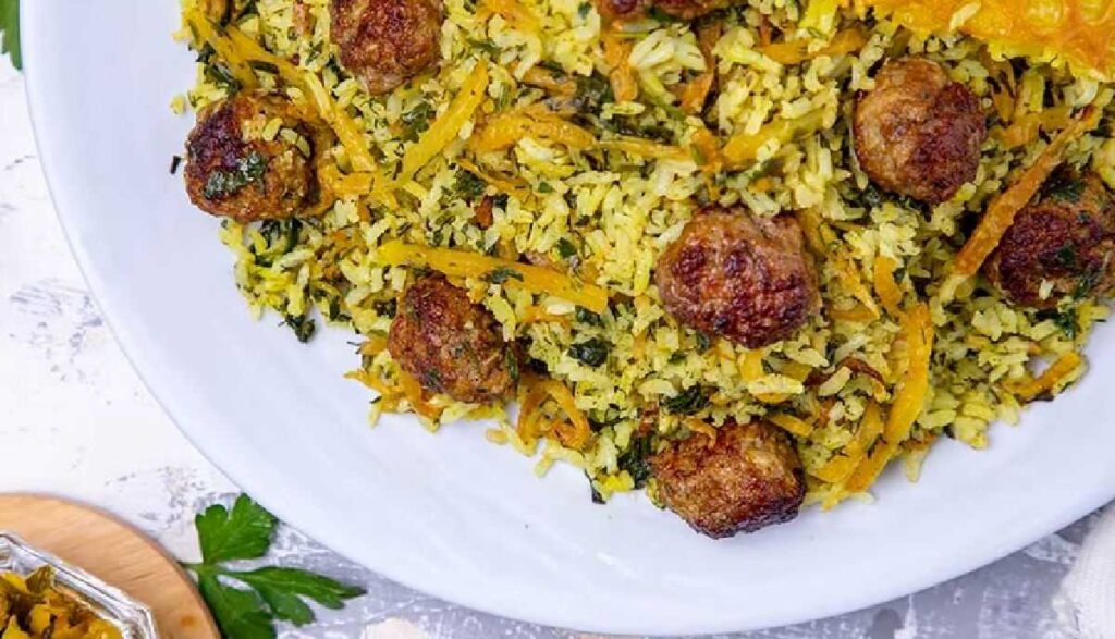 غذاهای محلی شیراز کلم پلو شیرازی