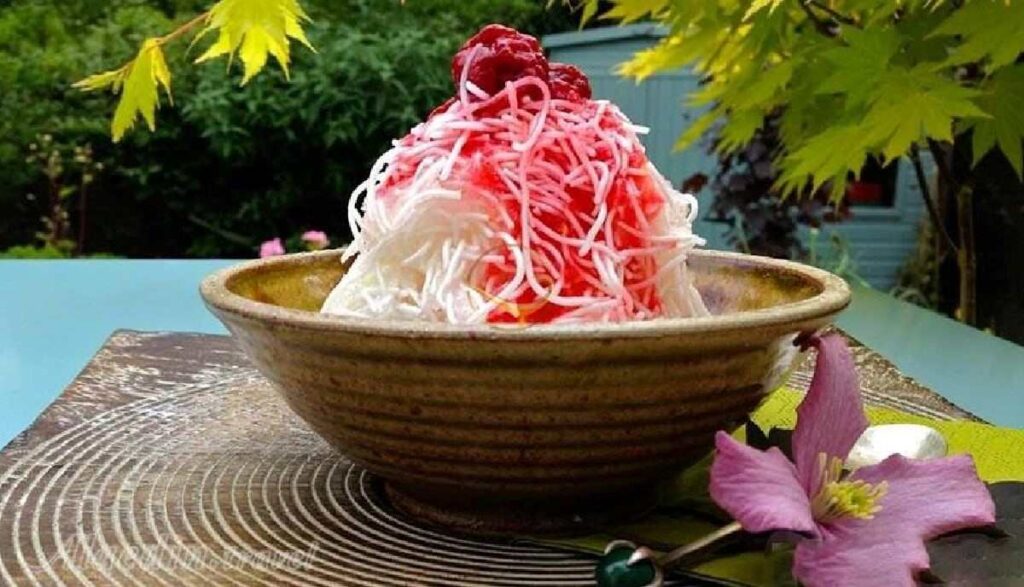 فالوده شیرازی و بستنی سنتی