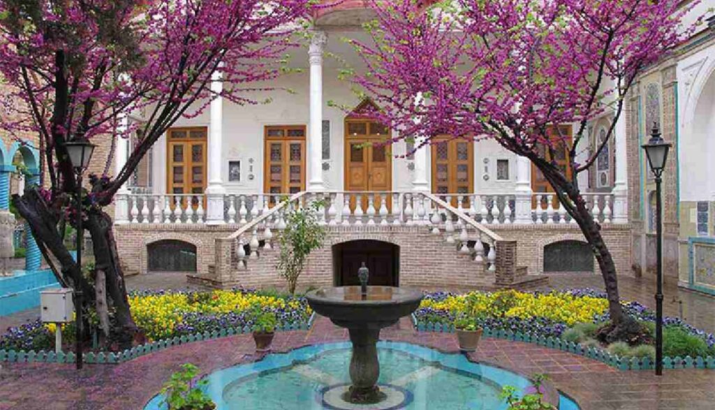 خانه موزه مقدم