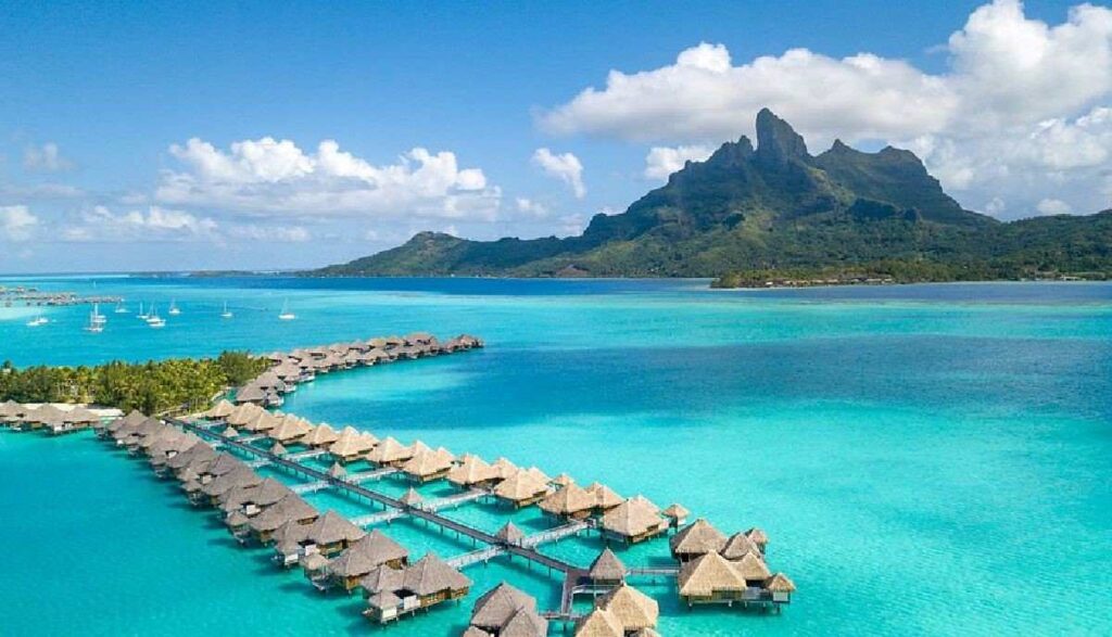 سنت رجیس بورا بورا پلی_نزی فرانسه