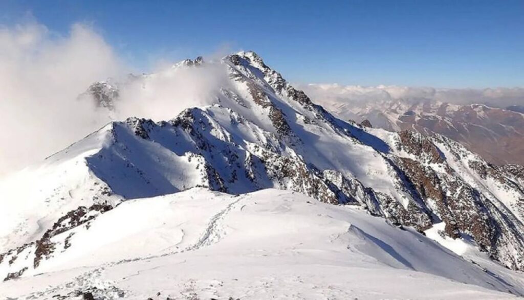 کوه کرکس اصفهان