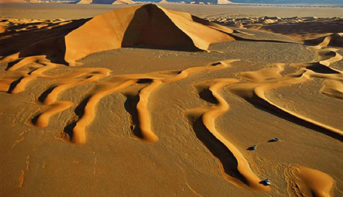 کویر لوت؛ راهنمای سفر ایمن، تصویر داخلی 1